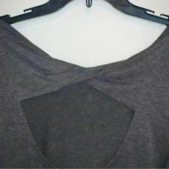 Athleta Open Back Flexlight Top Dark Heathered Gray Long Sleeve Athletic Size M - Picture 5 of 11
